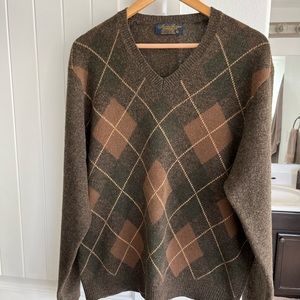 Brooks Brother’s Men’s Lambswool Sweater